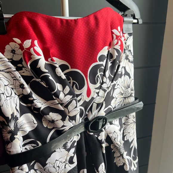 FREE when bundled - WHBM Strapless Dress Red & Black - "Dress Bundle Discount" - Picture 2 of 7